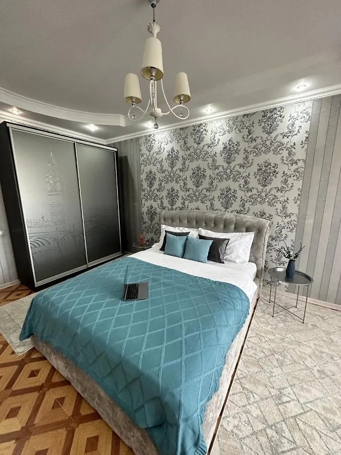 Ferienwohnung Просторная Квартира В Верхней Части Мегаполиса Almaty Apartment